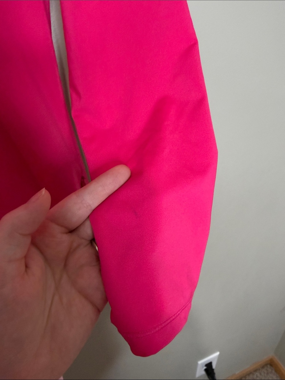 Athleta North Point Rashguard Hot Pink Medium - Picture 3 of 7